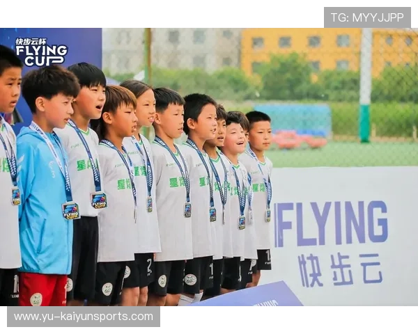 足球俱乐部在青训中完善未成年合同与隐私保护制度